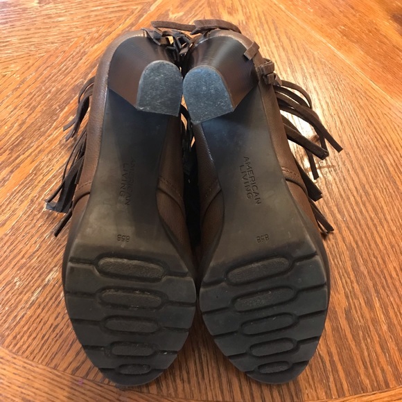 Pretty Wild & Fringy Brown Leather Boots! - Picture 11 of 16